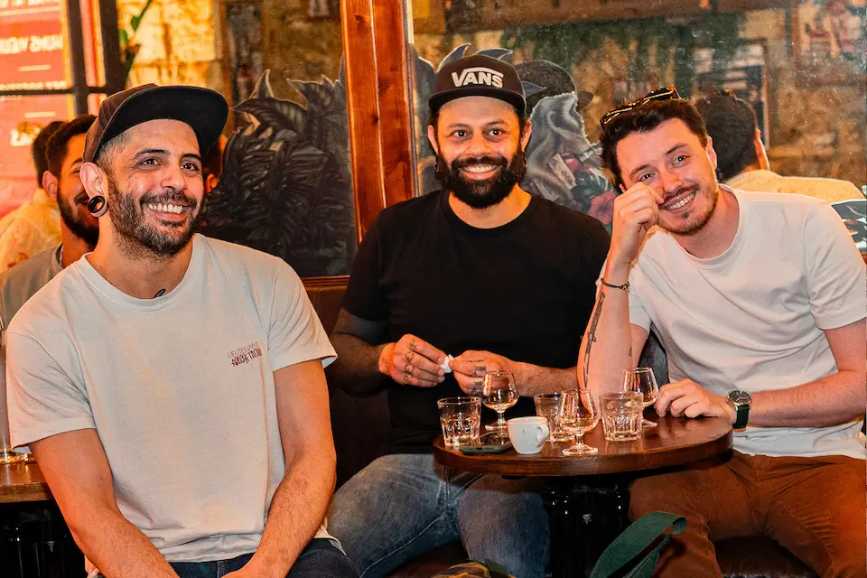 Clients_Vintage_Bar_rhumerie_quartier_grosse_cloche_Bordeaux_centre