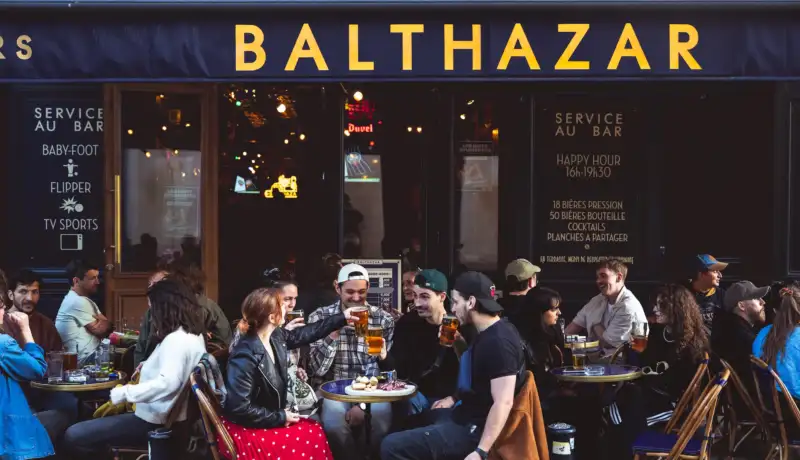 Terrasse du Balthazar, bar sportif et étudiant à la victoire, Bordeaux centre