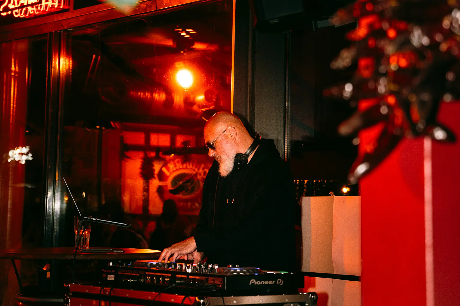 Dj set au bar basque des bassins à flot Papi Peyo