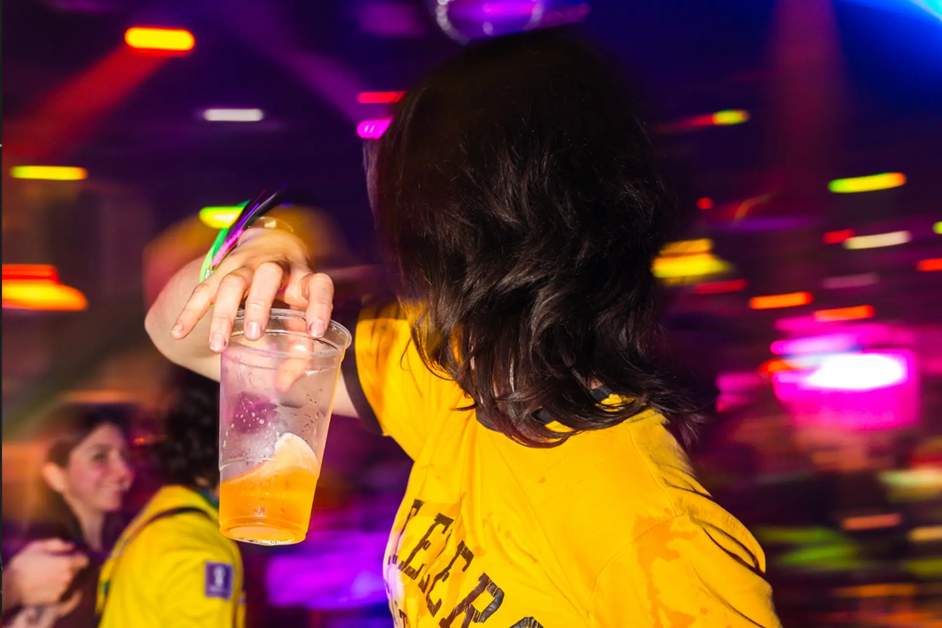 cliente_bar_ambiance_Delirium_cafe_bordeaux